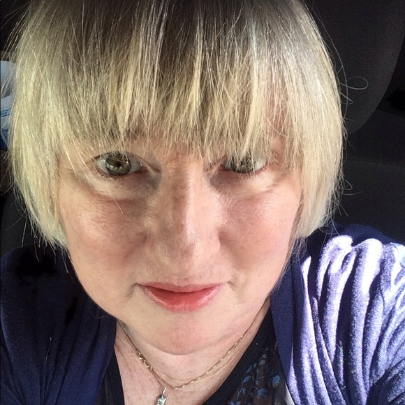 Meet your Posher, Deborah - Picture 5 of 8